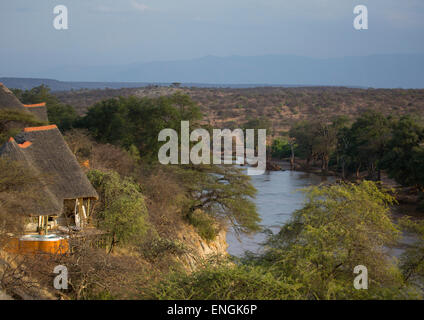 Bestandteil der luxuriösen Sasaab Lodge am Ufer des Uaso Nyiru Fluss, Samburu County, Samburu National Reserve, Kenia Stockfoto