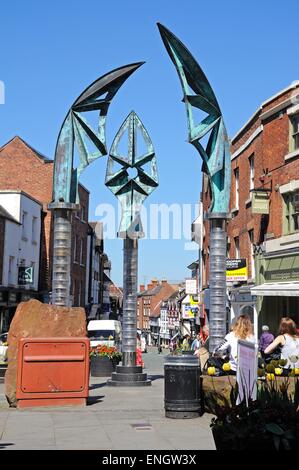 Darwin Tor Skulptur im Zentrum Stadt, Shrewsbury, Shropshire, England, Vereinigtes Königreich, West-Europa. Stockfoto