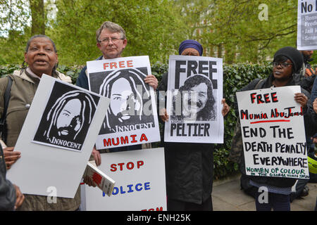 Amerikanische Botschaft, London, UK. 5. Mai 2015. Eine schwarze lebt Angelegenheit Demonstration in Solidarität mit Baltimore erfolgt vor der amerikanischen Botschaft in London. Bildnachweis: Matthew Chattle/Alamy Live-Nachrichten Stockfoto