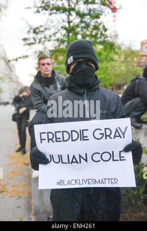 Amerikanische Botschaft, London, UK. 5. Mai 2015. Eine schwarze lebt Angelegenheit Demonstration in Solidarität mit Baltimore erfolgt vor der amerikanischen Botschaft in London. Bildnachweis: Matthew Chattle/Alamy Live-Nachrichten Stockfoto