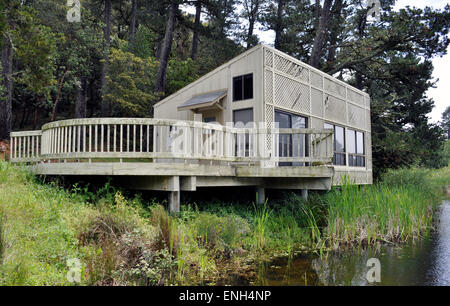 Daniels Naturzentrum an Alpine Teich, MidPeninsula Regional Open Space District, CA Stockfoto