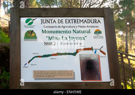 Naturdenkmal - Mina La Jayona - Fuente del Arco, Badajoz Provinz, Region Extremadura, Spanien, Europa Stockfoto