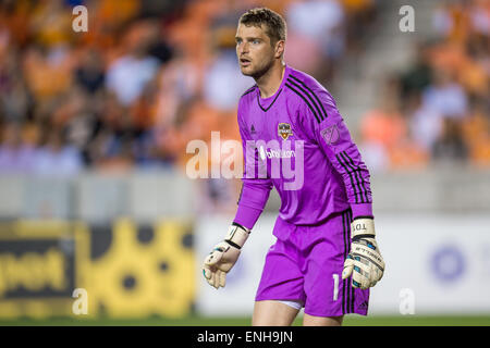 Houston, Texas, USA. 5. Mai 2015. Houston Dynamo Torwart Tyler Deric (1) schützt das Ziel bei einem MLS-Spiel zwischen Houston Dynamo und die San José Earthquakes BBVA Compass-Stadion in Houston, TX am 5. Mai 2015. San Jose gewann das Spiel mit 1: 0. Bildnachweis: Trask Smith/ZUMA Draht/Alamy Live-Nachrichten Stockfoto