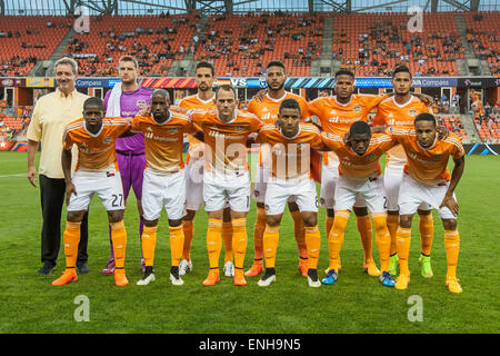 Houston, Texas, USA. 5. Mai 2015. Houston Dynamo-Startformation posiert vor einem MLS-Spiel zwischen Houston Dynamo und die San José Earthquakes BBVA Compass-Stadion in Houston, TX am 5. Mai 2015. San Jose gewann das Spiel mit 1: 0. Bildnachweis: Trask Smith/ZUMA Draht/Alamy Live-Nachrichten Stockfoto