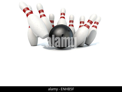 Eine Anordnung der weißen und roten verwendet Vintage Bowling-Pins Blitzeinschlages eine Bowling-Kugel auf einem isolierten weißen Studio-Hintergrund Stockfoto