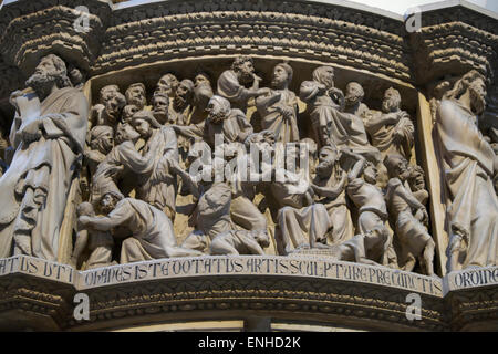 Detail, Marmor Kanzel von Giovanni Pisano in der Kathedrale von Pisa, Pisa, Toskana, Italien Stockfoto