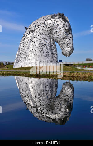 Die Kelpies Skulpturen im Helix Park, Falkirk, Schottland Stockfoto