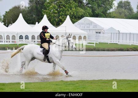 Badminton, UK. 6. Mai 2015. 206 Fahrer Grace Boulton (Cornwall) Reiten Tweedle Dum bei Mitsubishi Motors Breitensport Meisterschaften Credit: Robert Timoney/Alamy Live News Stockfoto