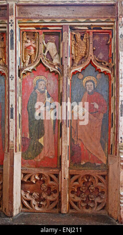 Panel Detail dem Lettner in der Pfarrei Allerheiligen-Kirche in Morston, Norfolk, England, Vereinigtes Königreich. Stockfoto