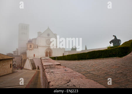 Die päpstliche Basilika des Heiligen Franziskus von Assisi, Stockfoto