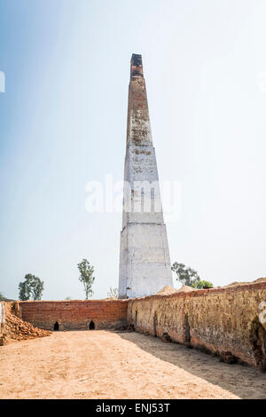 Ziegel arbeitet in Uttar Pradesh, Indien Stockfoto