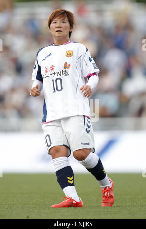 Ajinomoto Feld Nishigaoka, Tokyo, Japan. 6. Mai 2015. Shinobu Ono (INAC), 6. Mai 2015 - Fußball /Soccer: Plenus Nadeshiko League 2015 zwischen NTV Beleza 2-1 INAC KOBE LEONESSA bei Ajinomoto Feld Nishigaoka, Tokyo, Japan. © Yusuke Nakanishi/AFLO SPORT/Alamy Live-Nachrichten Stockfoto