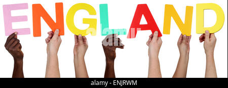 Multi-ethnische Gruppe von Menschen halten das Wort isoliert England Stockfoto