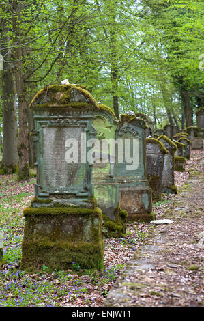 Grabsteine, gebaut auf einem jüdischen Friedhof im 16. Jahrhundert, die letzte Beerdigung in 1900, Heiligenstadt, Franken, Oberbayern Stockfoto