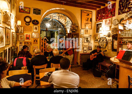 Barood Bar und Restaurant auf Jaffa Straße, Jerusalem, Israel, Naher Osten Stockfoto