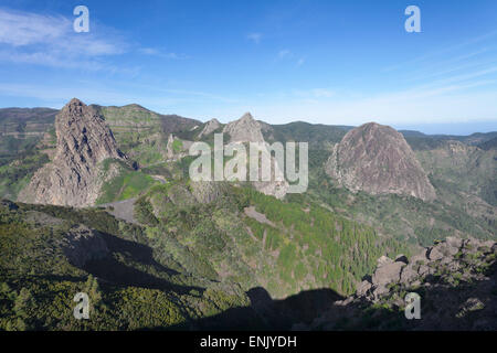 Drei ehemalige Vulkane, Roque de Agando Degollada de Agando, Mirador de Los Roques, La Gomera, Kanarische Inseln, Spanien, Europa Stockfoto
