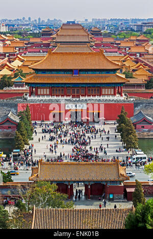 Die Verbotene Stadt in Beijing suchen Süden entnommen Betrachtung Punkt der Jingshan Park, Peking, China, Asien Stockfoto