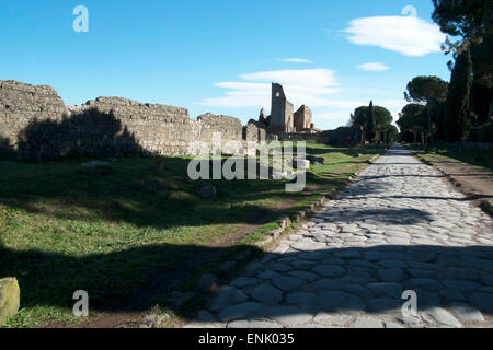 Die Königin der Straßen des alten "Römerstraße" wurde die Via Appia Verknüpfung von Rom im Süden von Italien, Rom, Latium, Italien Stockfoto