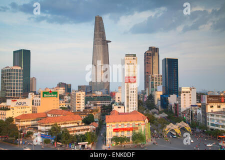 Blick auf Bitexco Financial Tower und Stadt Skyline, Ho-Chi-Minh-Stadt, Vietnam, Indochina, Südostasien, Asien Stockfoto