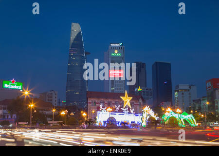 Bitexco Financial Tower in der Abenddämmerung, Ho-Chi-Minh-Stadt, Vietnam, Indochina, Südostasien, Asien Stockfoto