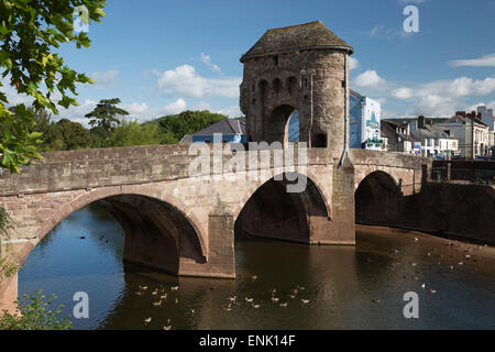 Monnow Brücke und Tor über den Fluss Monnow, Monmouth, Monmouthshire, Wales, Vereinigtes Königreich, Europa Stockfoto