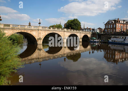 Die Welsh-Brücke über den Fluss Severn, Shrewsbury, Shropshire, England, Vereinigtes Königreich, Europa Stockfoto