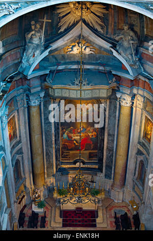 Innenraum der Basilika de Estrela oder königliche Basilika und Kloster des Heiligen Herzens Jesu. Lissabon, Portugal Stockfoto