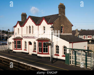 Längste Bahnhof und Dorfnamen in Großbritannien, Llanfair Pwllgwyngyll, Anglesy, Nordwales Stockfoto