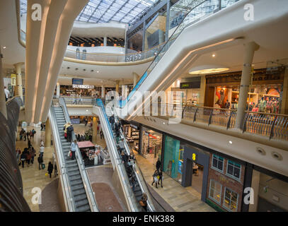 Birmingham, England, 4. Mai 2015 Stierkampfarena Einkaufszentrum mall Stockfoto