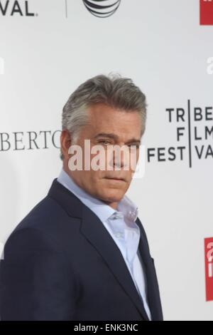New York, New York, USA. 25. April 2015. RAY LIOTTA besucht CLOSING NIGHT SCREENING von GOODFELLAS während des 2015 TRIBECA FILM Festivals im BEACON THEATRE 4/25 © Mitchell Levy/Globe Fotos/ZUMA Draht/Alamy Live-Nachrichten Stockfoto