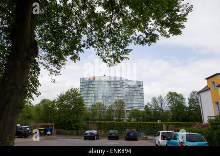 Ein Blick auf das aktuelle Zentralamt von Eon Ruhrgas und der künftigen Eon-zentrale nach der Hauptversammlung in Essen, Deutschland, 7. Mai 2015. EON will von Düsseldorf nach Essen zu bewegen. Foto: ROLF VENNENBERND/dpa Stockfoto