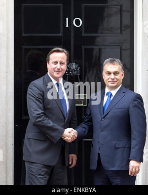 Ungarns Premier Viktor Orbán trifft sich mit der britische Premierminister David Cameron am Number 10 Downing Street, London. Stockfoto