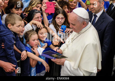 Nervi Hall, Vatikanstadt. 7. Mai 2015. der Fußballverein SS Lazio im Publikum vom Papst Francis. Bildnachweis: Wirklich einfach Star/Alamy Live-Nachrichten Stockfoto