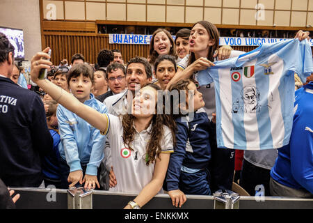 Nervi Hall, Vatikanstadt. 7. Mai 2015. der Fußballverein SS Lazio im Publikum vom Papst Francis. Bildnachweis: Wirklich einfach Star/Alamy Live-Nachrichten Stockfoto