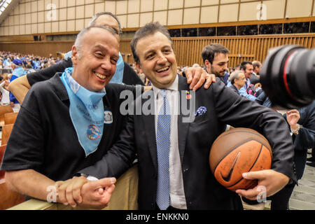 Nervi Hall, Vatikanstadt. 7. Mai 2015. der Fußballverein SS Lazio im Publikum vom Papst Francis. Bildnachweis: Wirklich einfach Star/Alamy Live-Nachrichten Stockfoto