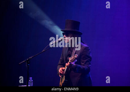 Sixto Diaz Rodríguez der Zuckermann spielt die Royal Albert Hall. Subjekt des mit dem Academy Award ausgezeichneten Dokumentarfilms „Sugar man suchen“. London, Großbritannien. 7. Mai 2015 Stockfoto