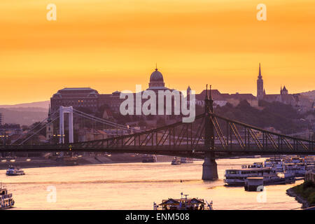 BEAUTIFIL Nacht Blick auf Budapest-Ungarn. Stockfoto