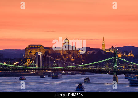 BEAUTIFIL Nacht Blick auf Budapest-Ungarn. Stockfoto