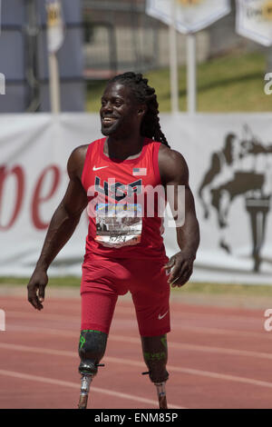 Paralympischen Läufer 5724 Regas Woods USA bei der Mt-Sac Relais 2015. Nussbaum. Kalifornien USA Stockfoto