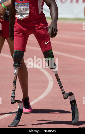 Paralympischen Läufer 5724 Regas Woods USA bei der Mt-Sac Relais 2015. Nussbaum. Kalifornien USA Stockfoto