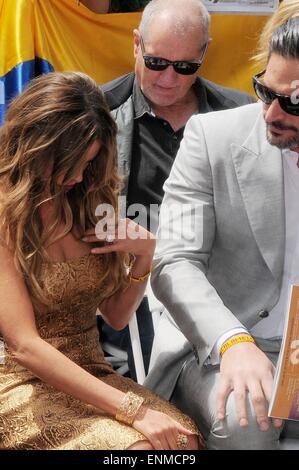 Los Angeles, Kalifornien, USA. 7. Mai 2015. Sofia Vergara bei der Induktion Zeremonie für Stern auf dem Hollywood Walk of Fame für Sofia Vergara, Hollywood Boulevard, Los Angeles, CA 7. Mai 2015. Foto von: Michael Germana/Everett Collection / Alamy Live News Stockfoto