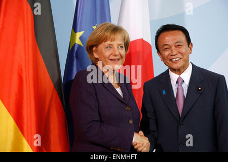 Angela Merkel, Taro Aso - Treffen der dt. Bundeskanzlerin Mit Dem Japanischen Premierminister Im Bundeskanzleramt, 5. Mai 2009, Berlin-Tiergarten. Stockfoto