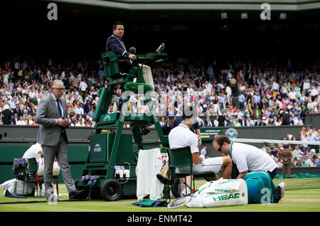 Novak Djolovic während der Mens singles letzte The Meisterschaften Wimbledon 2014 The All England Lawn Tennis & Croquet Club Wimble Stockfoto