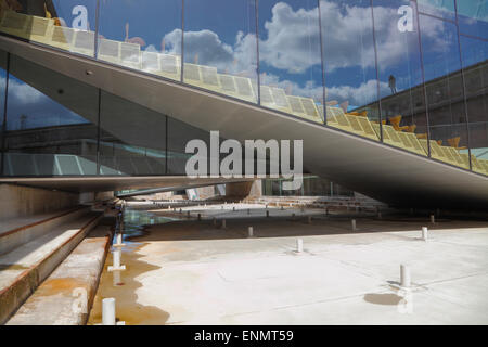 Die u-bahn Dänische Maritime Museum (M/S Museet für Søfart) um einen alten Trockendock gebaut. Helsingor/Helsingør in Dänemark. Architekt Bjarke Ingels BIG Stockfoto