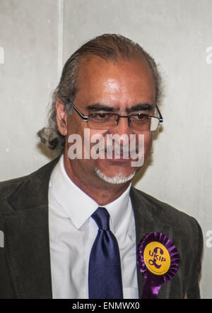 Hastings, East Sussex, UK. 8. Mai 2015. Größten Swing ab 2010 war 10,5 % auf UKIPs Andrew Michael, ehemaliger Channel 4 Gogglebox Star, der dritte mit 6786 Stimmen kam. Bildnachweis: David Burr/Alamy Live-Nachrichten Stockfoto