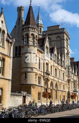 Großbritannien, England, Oxford.  Am Balliol College, Broad Street. Stockfoto