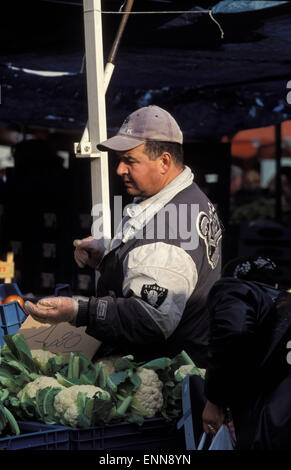 BEL, Belgien, Brüssel, Markt am Gare du Midi.  BEL, Belgien, Bruessel, Markt bin Gare du Midi. Stockfoto