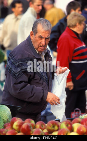 BEL, Belgien, Brüssel, Markt am Gare du Midi.  BEL, Belgien, Bruessel, Markt bin Gare du Midi. Stockfoto