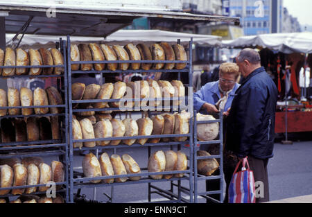 BEL, Belgien, Brüssel, Markt am Gare du Midi.  BEL, Belgien, Bruessel, Markt bin Gare du Midi. Stockfoto