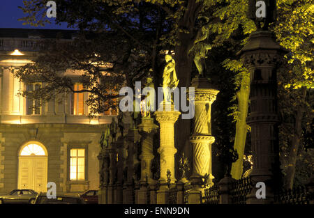 BEL, Belgien, Brüssel, Bronze-Statuen auf der Place du Petit Sablon.  BEL, Belgien, Bruessel, Bronzestatuen Auf Dem Place du Pet Stockfoto